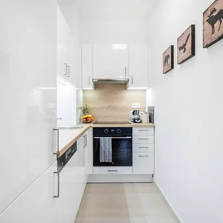 Marina At Danube - Free Private Parking! * בודפשט