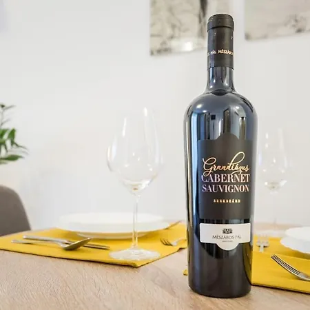 דירה Marina At Danube - Free Private Parking! בודפשט