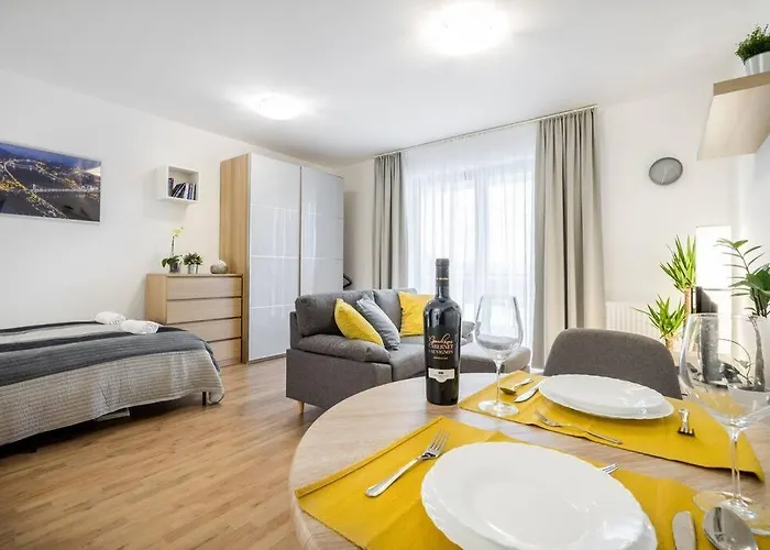 Apartment Marina At Danube - Free Private Parking! *