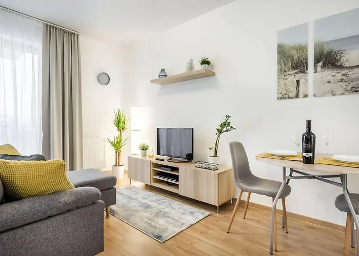 Marina At Danube - Free Private Parking!